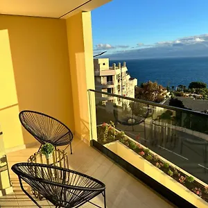 ines-seaview-apartment.madeira-islandshotels.com/